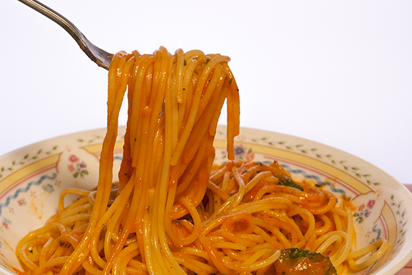 スパゲッティ海老のクリーミートマト完熟トマトのクリーミー仕立て2